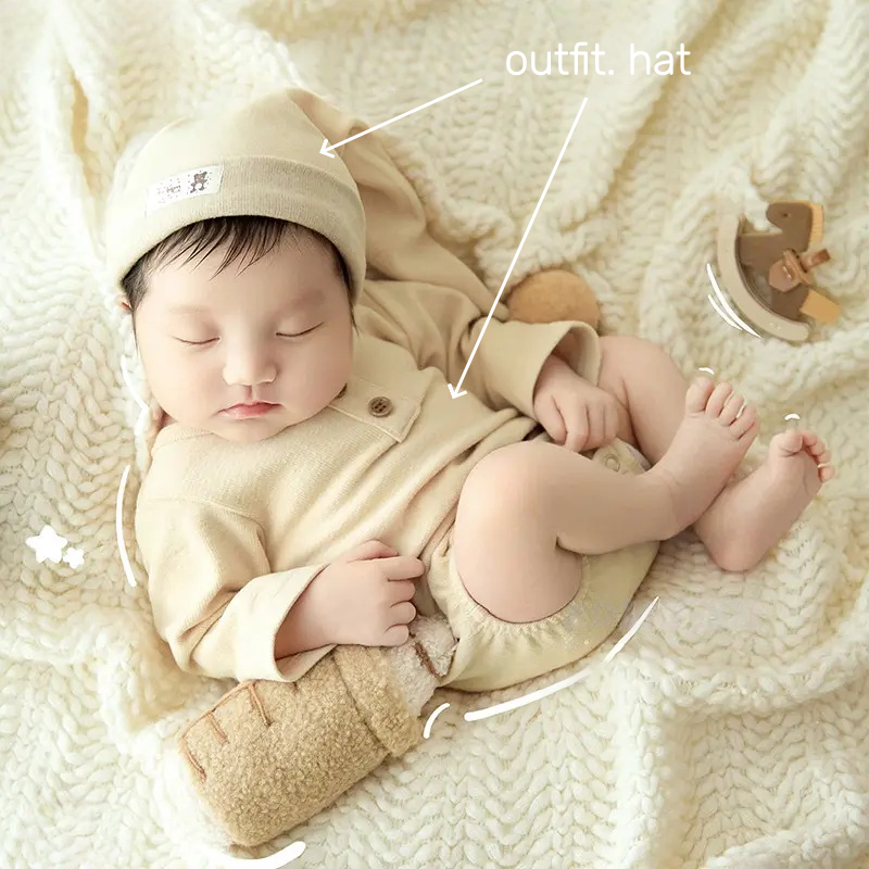 Outfit & Hat